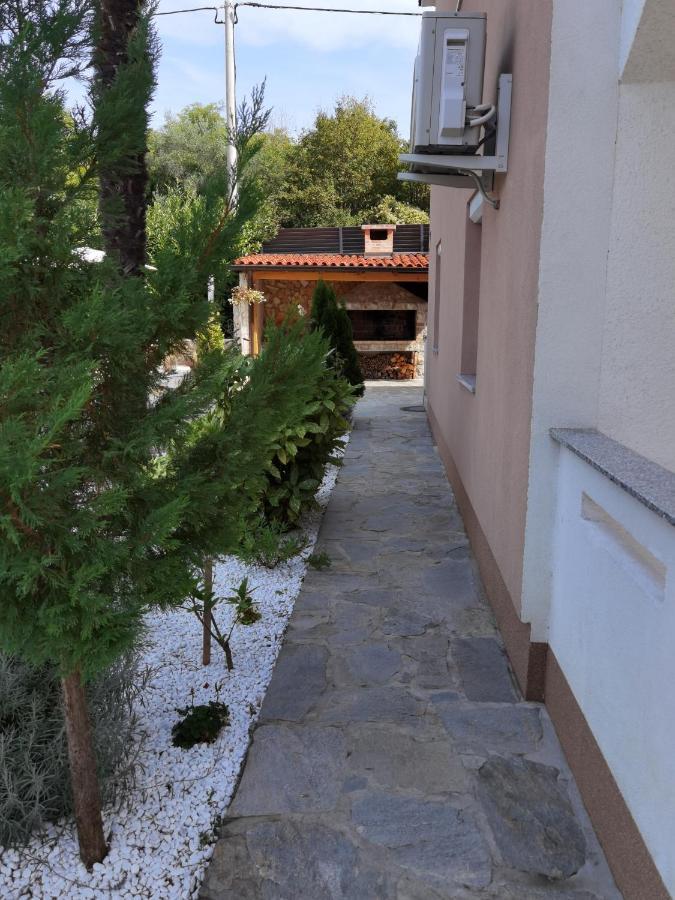 Apartments Beciri Sveti Vid-Miholjice Buitenkant foto